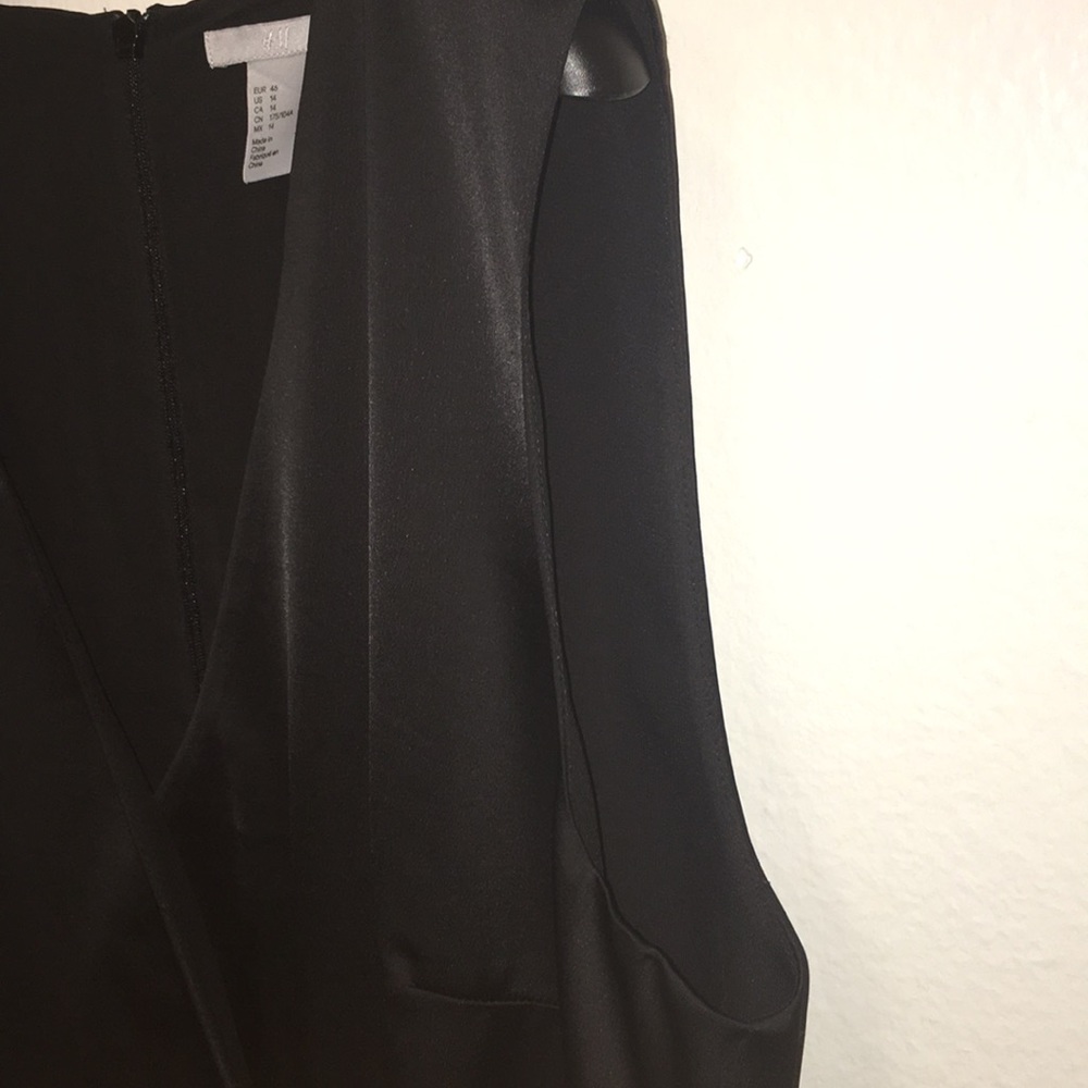 H&M Ruffled Satin Effect Dress - Picture 6 of 11